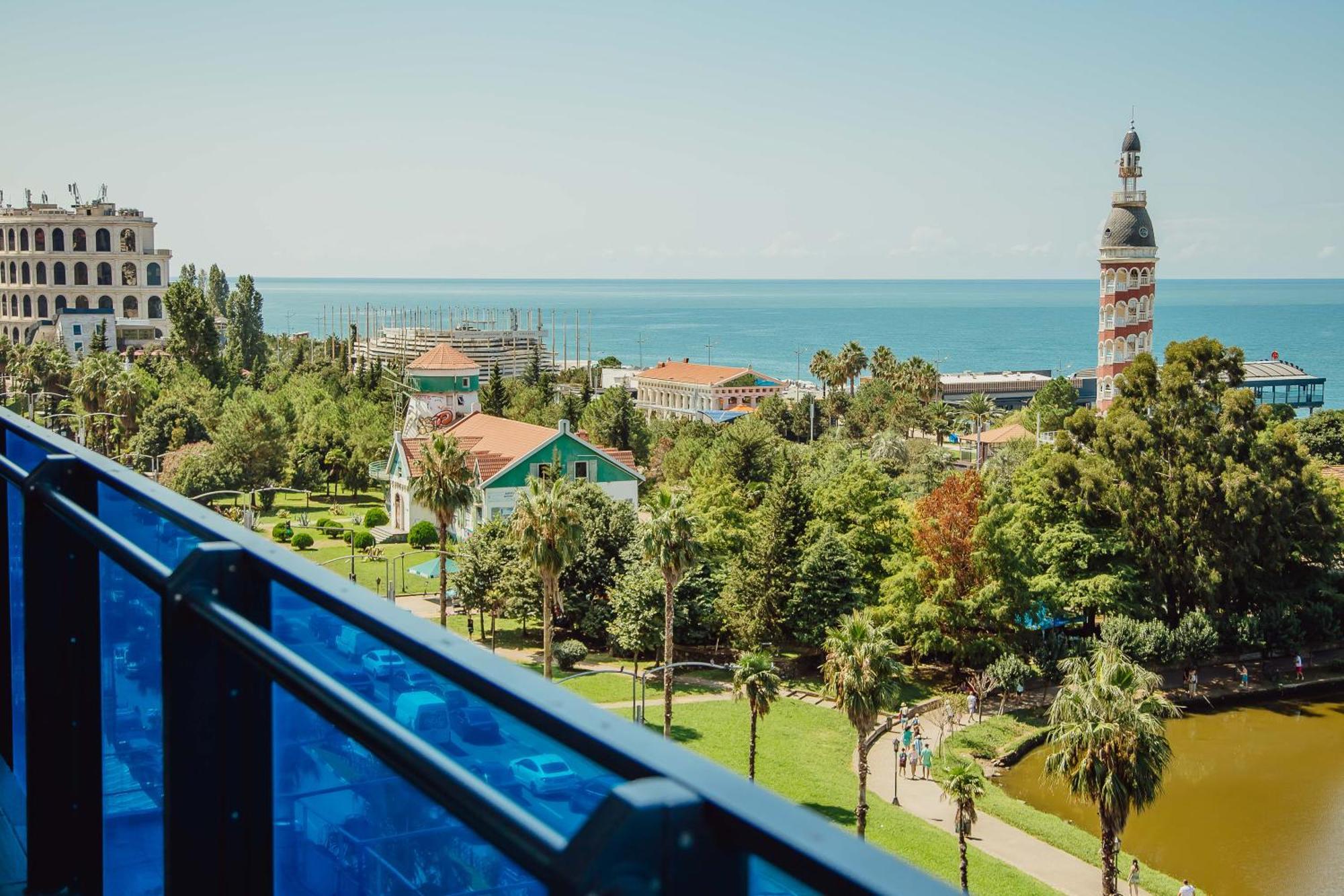 Sea ​​View In Orbi City Батуми Экстерьер фото